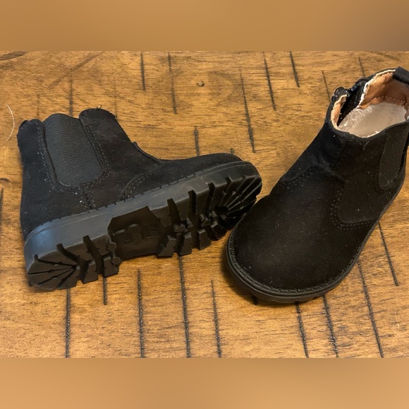 H&M toddler suede like black boots, size 2.5-3.5, EUC - Picture 6 of 7